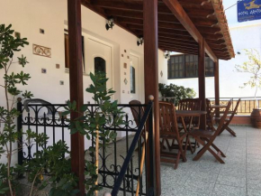 Anna's House